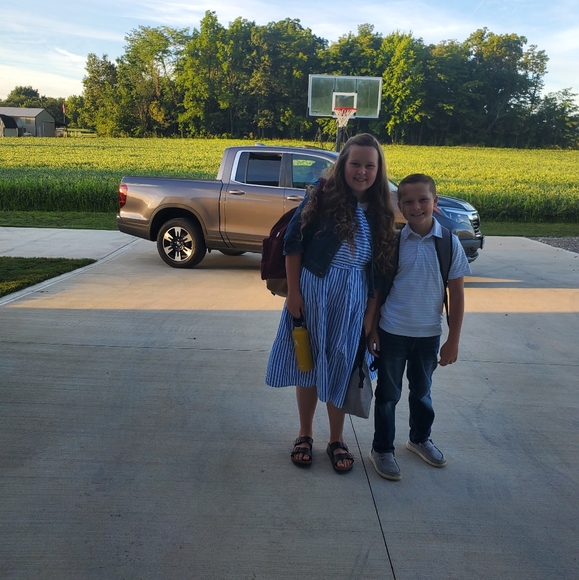 Meet your Posher, Kristin - Picture 3 of 4